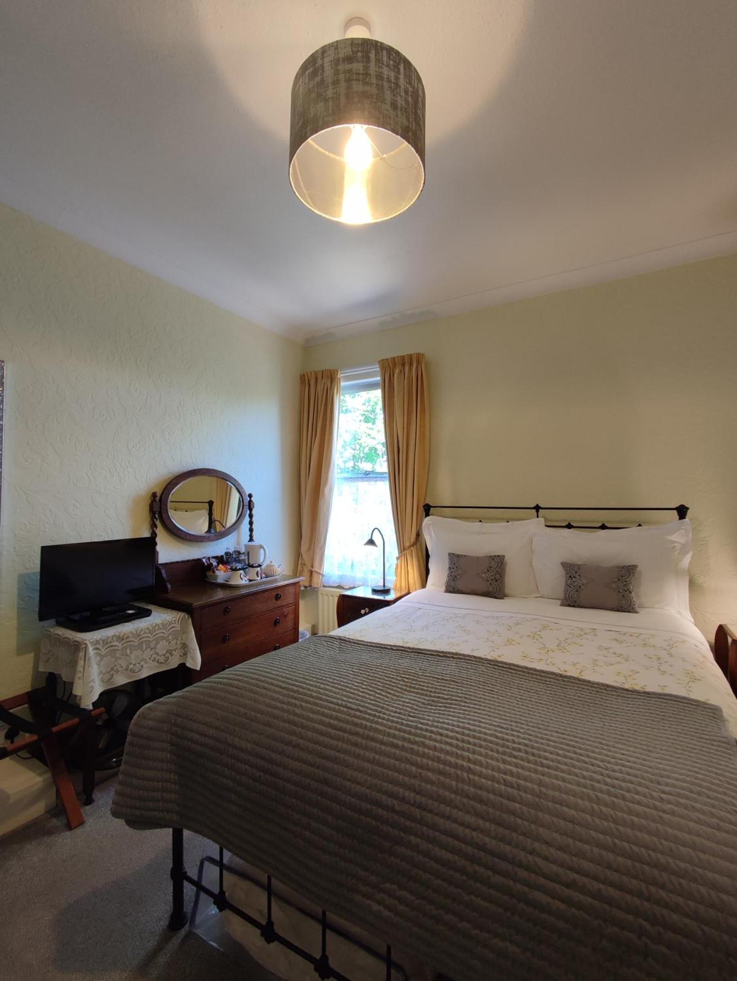 Anton Guest House Bed And Breakfast Shrewsbury Exteriér fotografie